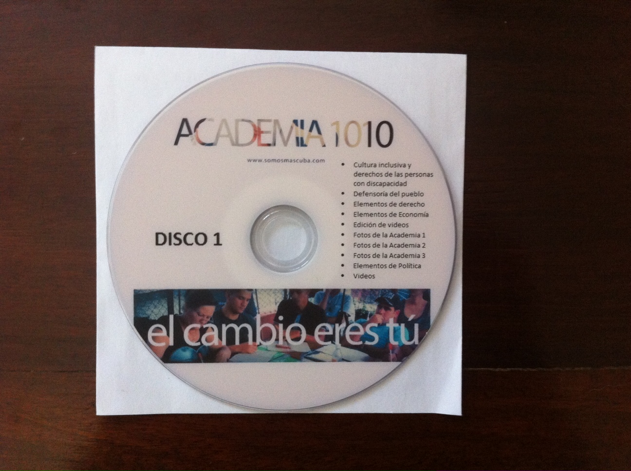 Somos+ saltando el muro